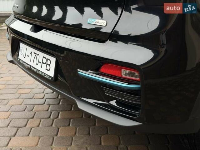 Чорний Кіа Niro, об'ємом двигуна 0 л та пробігом 89 тис. км за 20799 $, фото 21 на Automoto.ua