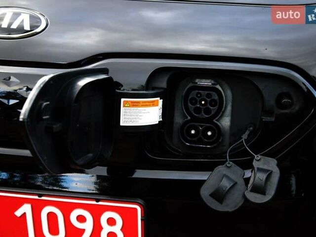Черный Киа Niro, объемом двигателя 0 л и пробегом 110 тыс. км за 17450 $, фото 25 на Automoto.ua