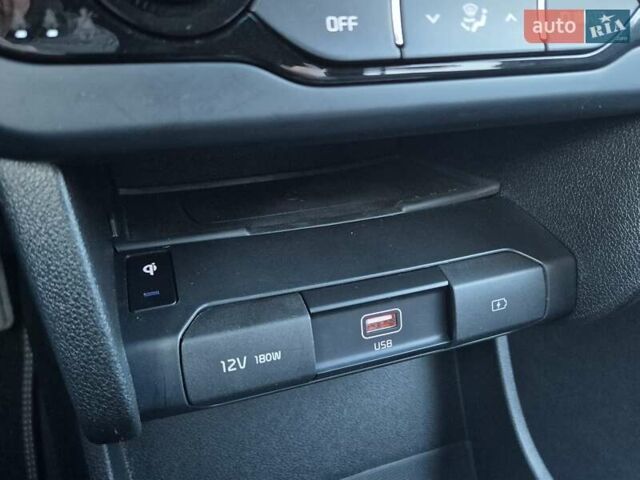 Черный Киа Niro, объемом двигателя 0 л и пробегом 132 тыс. км за 19449 $, фото 42 на Automoto.ua