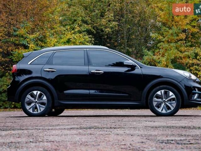 Киа Niro 2020 в Бердичеве на Automoto.ua Черный Киа Niro, объемом двигателя 0 л и пробегом 152 тыс. км за 16450 $, фото 10 на Automoto.ua