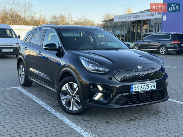 Чорний Кіа Niro, об'ємом двигуна 0 л та пробігом 144 тис. км за 19500 $, фото 67 на Automoto.ua