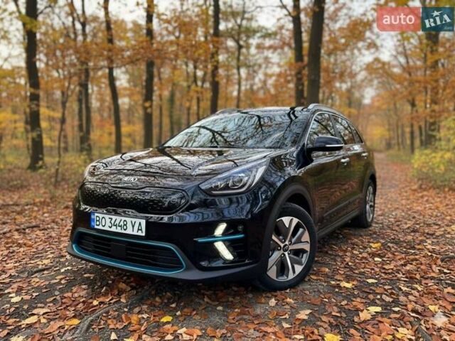 Чорний Кіа Niro, об'ємом двигуна 0 л та пробігом 112 тис. км за 19850 $, фото 1 на Automoto.ua