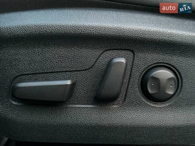 Чорний Кіа Niro, об'ємом двигуна 0 л та пробігом 35 тис. км за 24400 $, фото 40 на Automoto.ua
