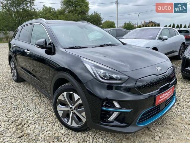 Чорний Кіа Niro, об'ємом двигуна 0 л та пробігом 131 тис. км за 21500 $, фото 16 на Automoto.ua
