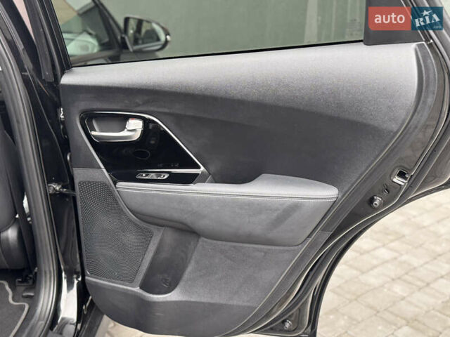 Черный Киа Niro, объемом двигателя 0 л и пробегом 132 тыс. км за 18699 $, фото 42 на Automoto.ua