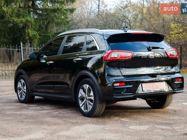 Черный Киа Niro, объемом двигателя 0 л и пробегом 110 тыс. км за 17450 $, фото 10 на Automoto.ua