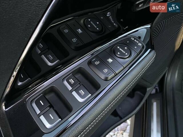 Черный Киа Niro, объемом двигателя 0 л и пробегом 83 тыс. км за 23200 $, фото 27 на Automoto.ua