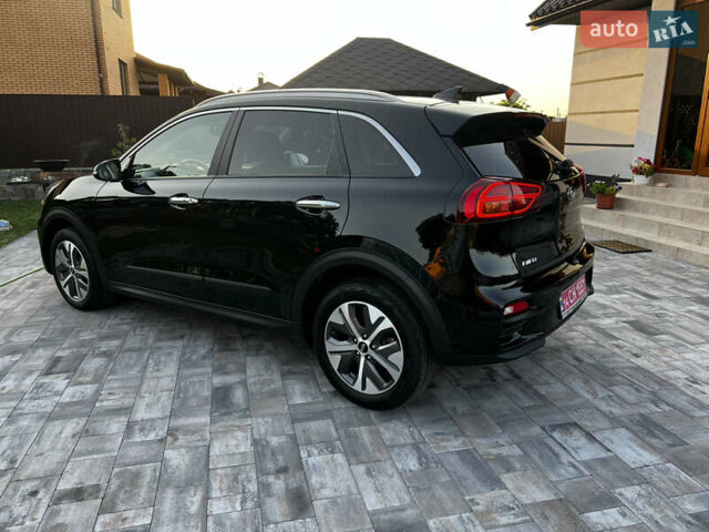 Чорний Кіа Niro, об'ємом двигуна 0 л та пробігом 65 тис. км за 16499 $, фото 39 на Automoto.ua