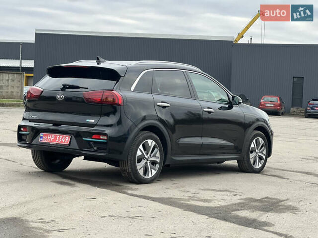 Чорний Кіа Niro, об'ємом двигуна 0 л та пробігом 140 тис. км за 17999 $, фото 9 на Automoto.ua