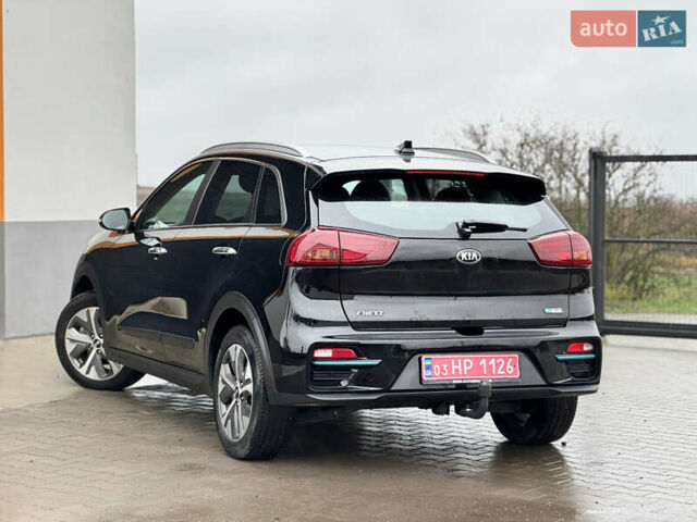 Черный Киа Niro, объемом двигателя 0 л и пробегом 93 тыс. км за 17999 $, фото 11 на Automoto.ua