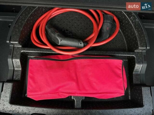 Киа Niro 2020 в Львове на Automoto.ua Черный Киа Niro, объемом двигателя 0 л и пробегом 80 тыс. км за 22400 $, фото 69 на Automoto.ua