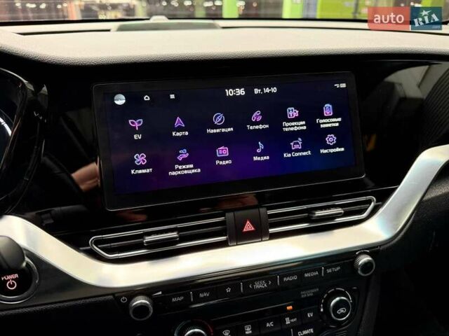 Чорний Кіа Niro, об'ємом двигуна 0 л та пробігом 89 тис. км за 22990 $, фото 27 на Automoto.ua