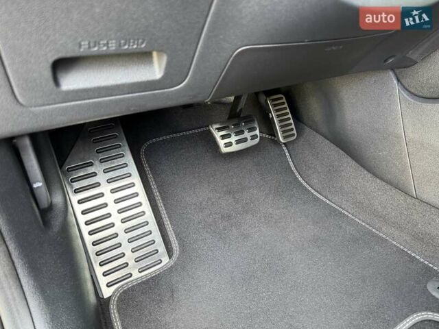 Черный Киа Niro, объемом двигателя 0 л и пробегом 98 тыс. км за 20999 $, фото 20 на Automoto.ua