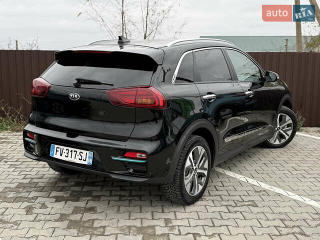 Черный Киа Niro, объемом двигателя 0 л и пробегом 61 тыс. км за 19300 $, фото 12 на Automoto.ua
