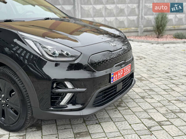 Чорний Кіа Niro, об'ємом двигуна 0 л та пробігом 109 тис. км за 17499 $, фото 41 на Automoto.ua