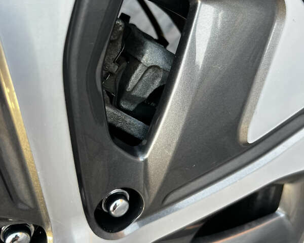 Чорний Кіа Niro, об'ємом двигуна 0 л та пробігом 65 тис. км за 16499 $, фото 25 на Automoto.ua