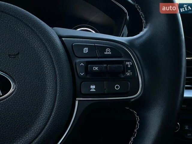 Черный Киа Niro, объемом двигателя 0 л и пробегом 35 тыс. км за 23400 $, фото 50 на Automoto.ua