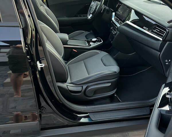 Чорний Кіа Niro, об'ємом двигуна 0 л та пробігом 65 тис. км за 16499 $, фото 29 на Automoto.ua