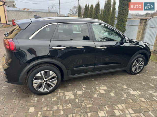 Чорний Кіа Niro, об'ємом двигуна 0 л та пробігом 164 тис. км за 18400 $, фото 39 на Automoto.ua