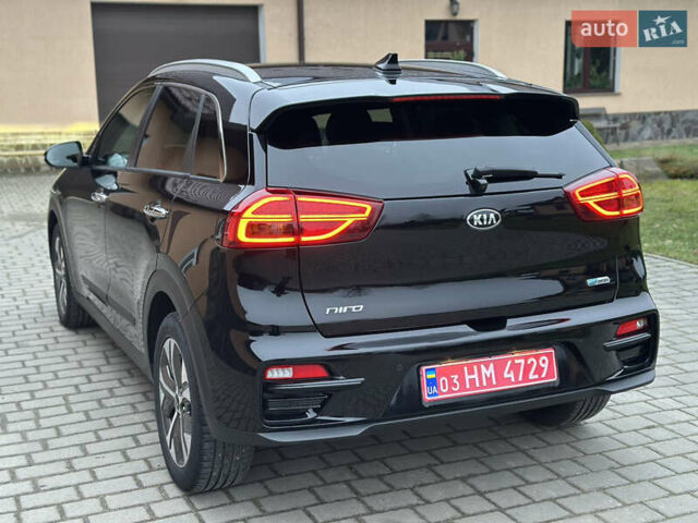 Черный Киа Niro, объемом двигателя 0 л и пробегом 135 тыс. км за 18650 $, фото 2 на Automoto.ua