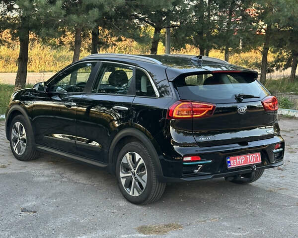 Черный Киа Niro, объемом двигателя 0 л и пробегом 112 тыс. км за 18750 $, фото 20 на Automoto.ua