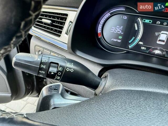 Киа Niro 2020 в Бердичеве на Automoto.ua Черный Киа Niro, объемом двигателя 0 л и пробегом 128 тыс. км за 16700 $, фото 53 на Automoto.ua