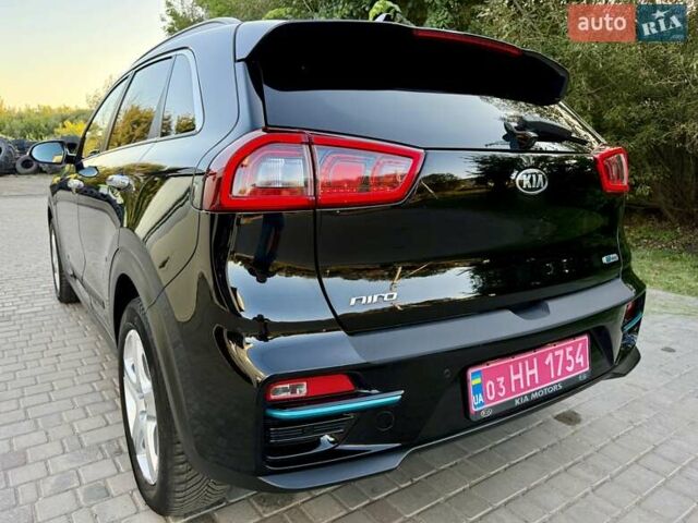 Черный Киа Niro, объемом двигателя 0 л и пробегом 128 тыс. км за 16800 $, фото 7 на Automoto.ua