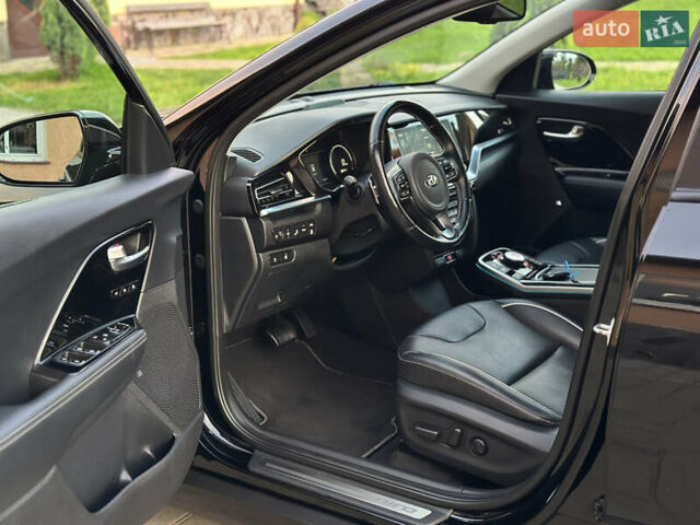 Черный Киа Niro, объемом двигателя 0 л и пробегом 152 тыс. км за 18450 $, фото 11 на Automoto.ua