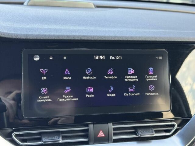 Черный Киа Niro, объемом двигателя 0 л и пробегом 142 тыс. км за 18900 $, фото 22 на Automoto.ua