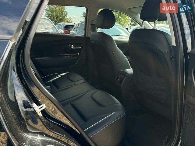 Черный Киа Niro, объемом двигателя 0 л и пробегом 80 тыс. км за 23400 $, фото 73 на Automoto.ua