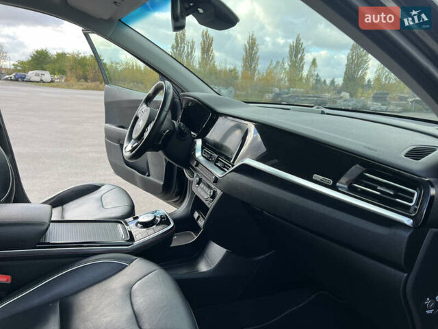 Черный Киа Niro, объемом двигателя 0 л и пробегом 140 тыс. км за 18199 $, фото 54 на Automoto.ua