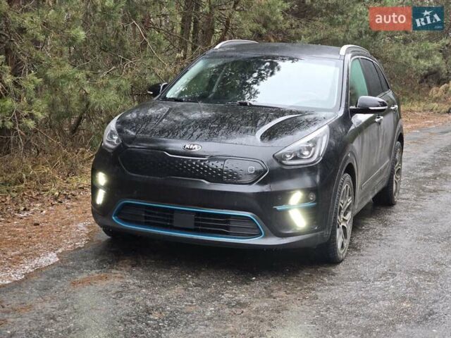 Киа Niro 2020 в Шепетовке на Automoto.ua Черный Киа Niro, объемом двигателя 0 л и пробегом 148 тыс. км за 18000 $, фото 12 на Automoto.ua
