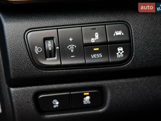 Черный Киа Niro, объемом двигателя 0 л и пробегом 110 тыс. км за 17450 $, фото 51 на Automoto.ua