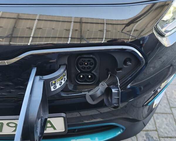 Чорний Кіа Niro, об'ємом двигуна 0 л та пробігом 46 тис. км за 17200 $, фото 40 на Automoto.ua