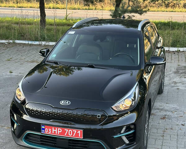 Черный Киа Niro, объемом двигателя 0 л и пробегом 112 тыс. км за 18750 $, фото 17 на Automoto.ua