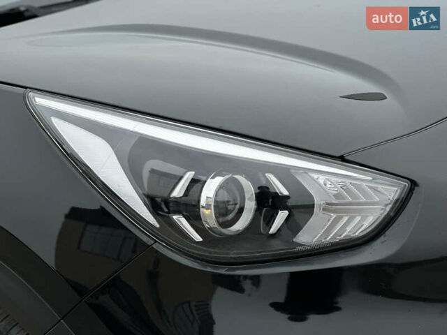 Чорний Кіа Niro, об'ємом двигуна 0 л та пробігом 130 тис. км за 18300 $, фото 29 на Automoto.ua
