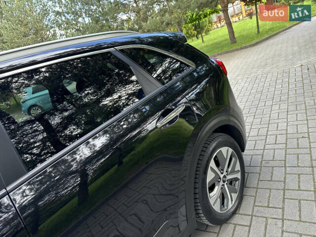 Чорний Кіа Niro, об'ємом двигуна 0 л та пробігом 46 тис. км за 19750 $, фото 22 на Automoto.ua