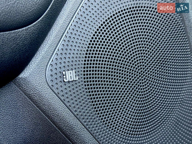 Черный Киа Niro, объемом двигателя 0 л и пробегом 50 тыс. км за 23499 $, фото 37 на Automoto.ua