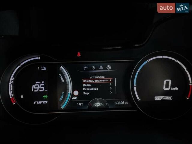 Чорний Кіа Niro, об'ємом двигуна 0 л та пробігом 69 тис. км за 23200 $, фото 47 на Automoto.ua