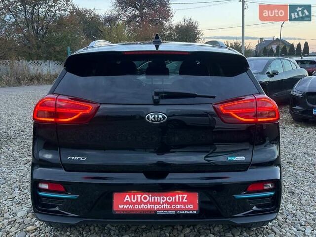Чорний Кіа Niro, об'ємом двигуна 0 л та пробігом 35 тис. км за 24400 $, фото 25 на Automoto.ua