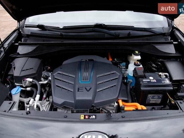 Киа Niro 2020 в Бердичеве на Automoto.ua Черный Киа Niro, объемом двигателя 0 л и пробегом 152 тыс. км за 16450 $, фото 25 на Automoto.ua