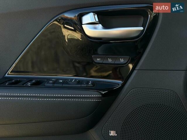 Чорний Кіа Niro, об'ємом двигуна 0 л та пробігом 68 тис. км за 24200 $, фото 38 на Automoto.ua