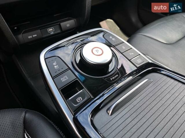 Киа Niro 2020 в Львове на Automoto.ua Черный Киа Niro, объемом двигателя 0 л и пробегом 70 тыс. км за 22500 $, фото 8 на Automoto.ua