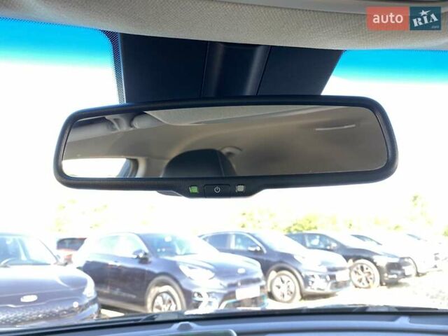 Киа Niro 2020 в Львове на Automoto.ua Черный Киа Niro, объемом двигателя 0 л и пробегом 83 тыс. км за 22200 $, фото 44 на Automoto.ua