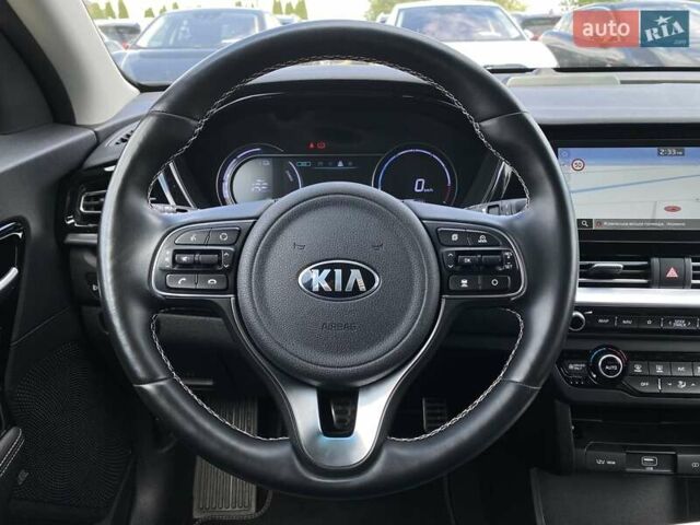 Киа Niro 2020 в Львове на Automoto.ua Черный Киа Niro, объемом двигателя 0 л и пробегом 70 тыс. км за 22500 $, фото 36 на Automoto.ua