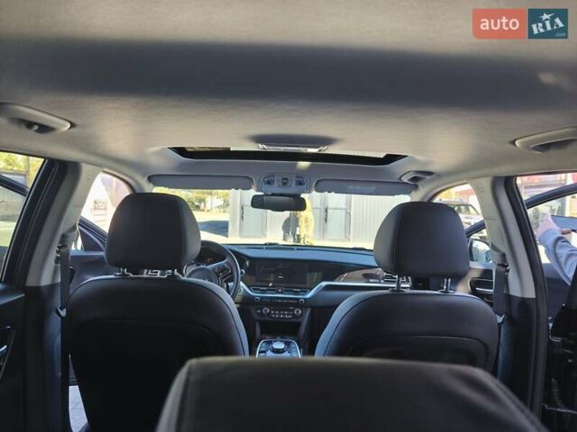 Чорний Кіа Niro, об'ємом двигуна 0 л та пробігом 46 тис. км за 17200 $, фото 55 на Automoto.ua
