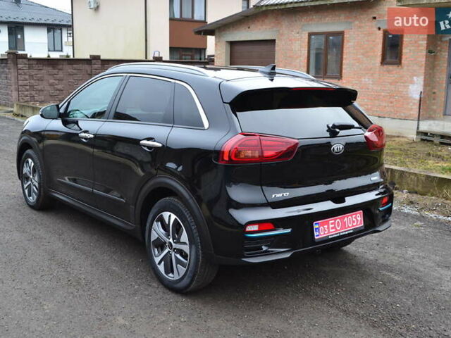 Чорний Кіа Niro, об'ємом двигуна 0 л та пробігом 169 тис. км за 18450 $, фото 18 на Automoto.ua