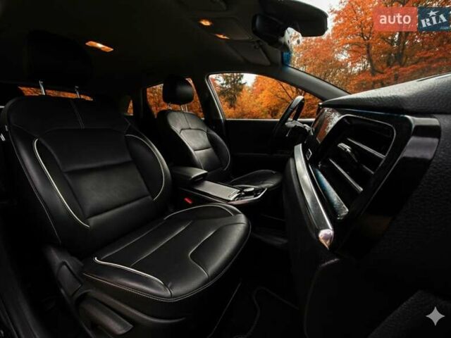Чорний Кіа Niro, об'ємом двигуна 0 л та пробігом 112 тис. км за 19850 $, фото 32 на Automoto.ua
