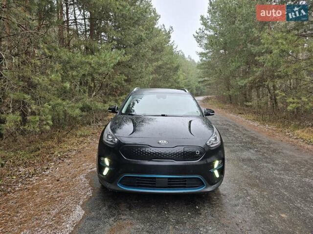 Киа Niro 2020 в Шепетовке на Automoto.ua Черный Киа Niro, объемом двигателя 0 л и пробегом 148 тыс. км за 18000 $, фото 3 на Automoto.ua
