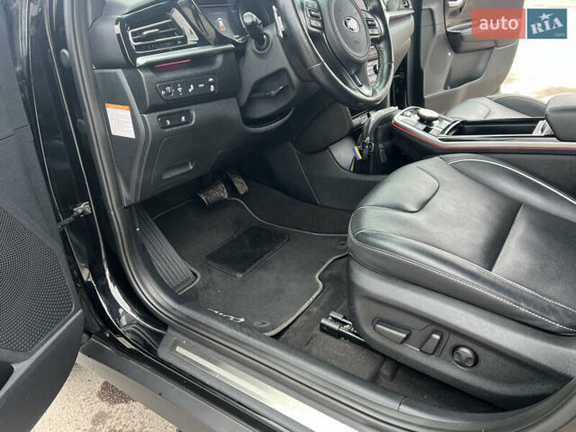 Чорний Кіа Niro, об'ємом двигуна 0 л та пробігом 140 тис. км за 17999 $, фото 50 на Automoto.ua